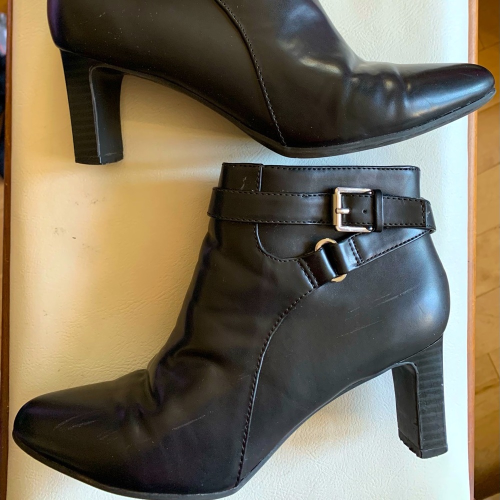 CHAPS Women’s ‘NADIE’ Moto Black Heel Boots Sz 6.5B